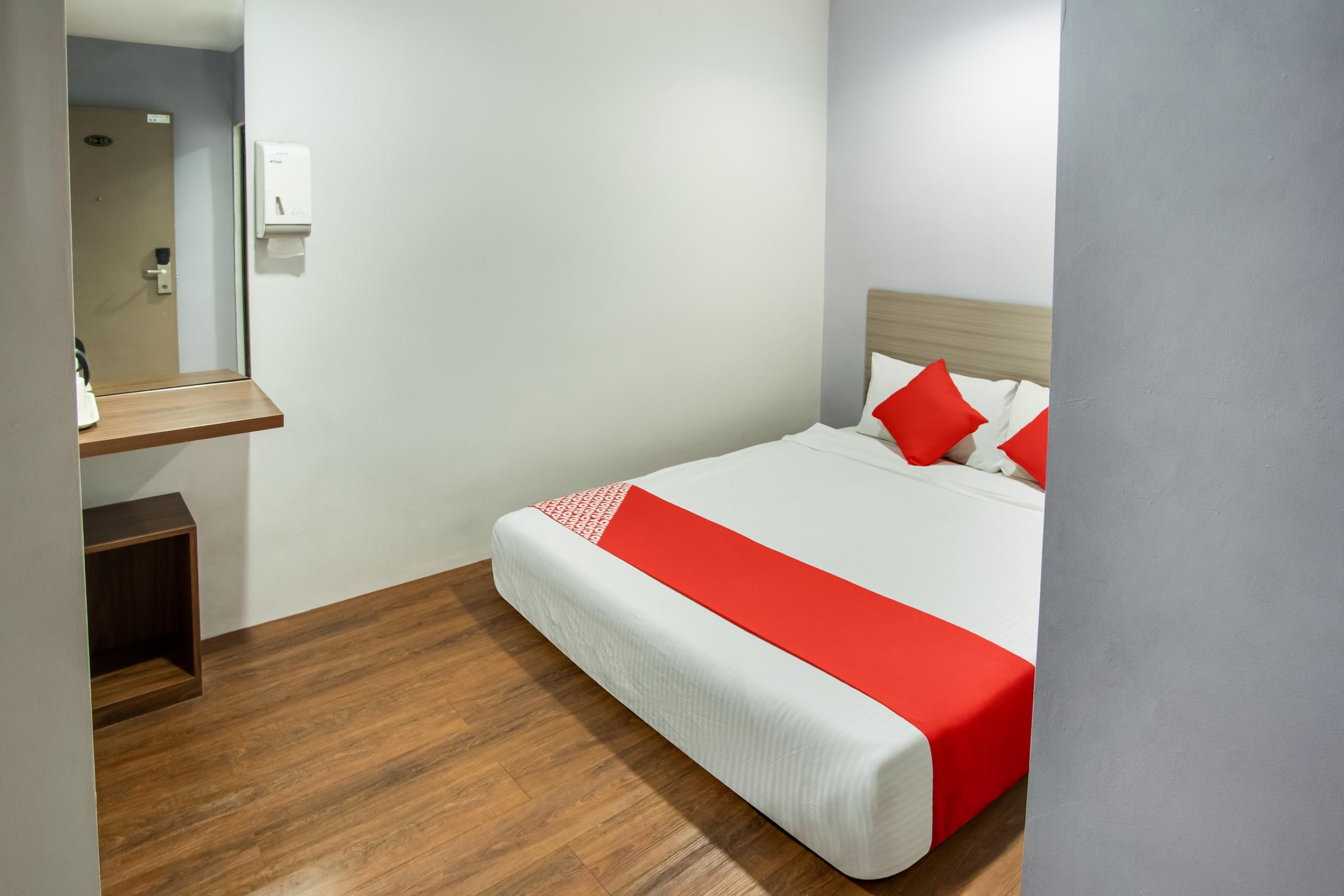 Oyo 89480 Dream House Hotel Skudai Buitenkant foto