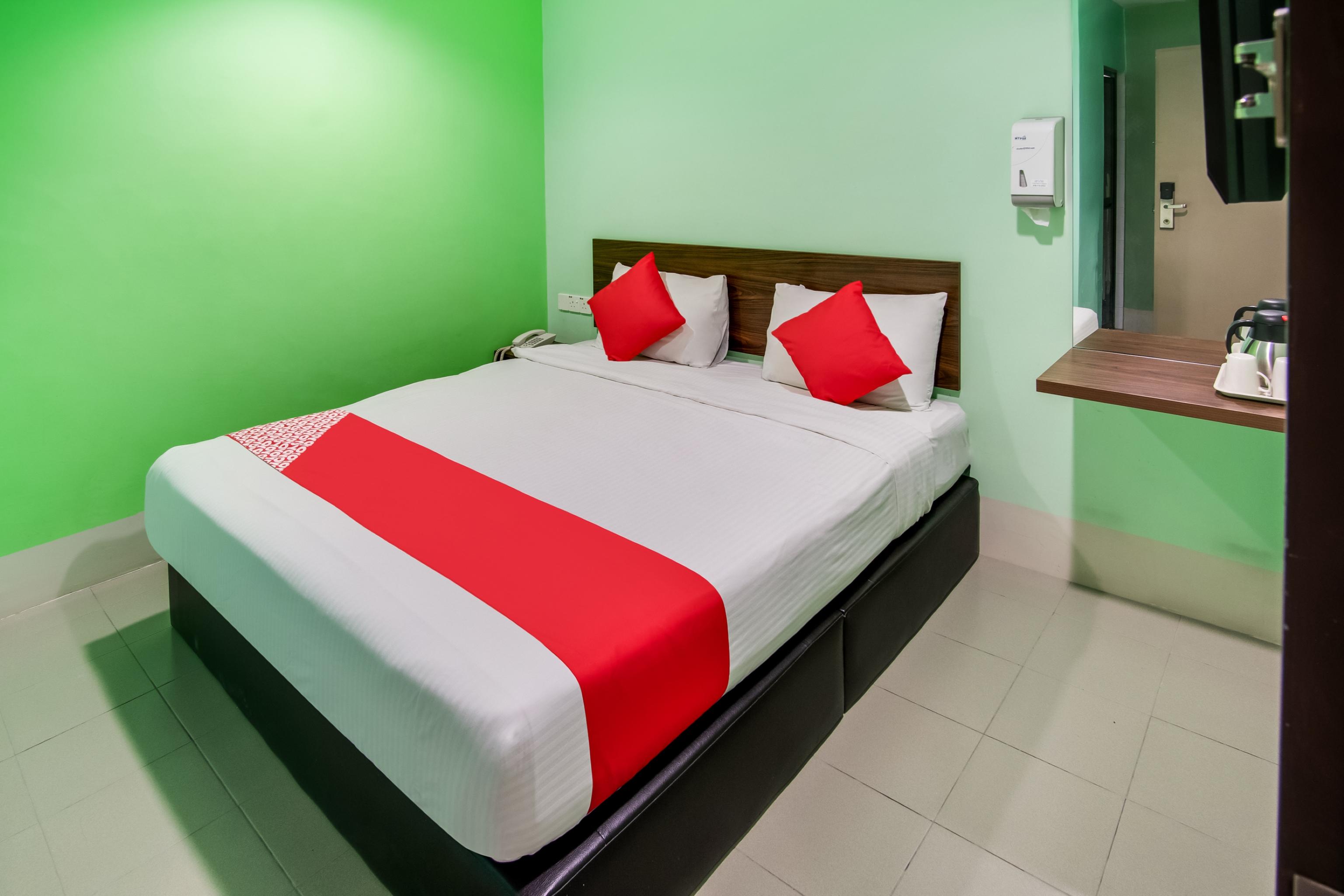 Oyo 89480 Dream House Hotel Skudai Buitenkant foto