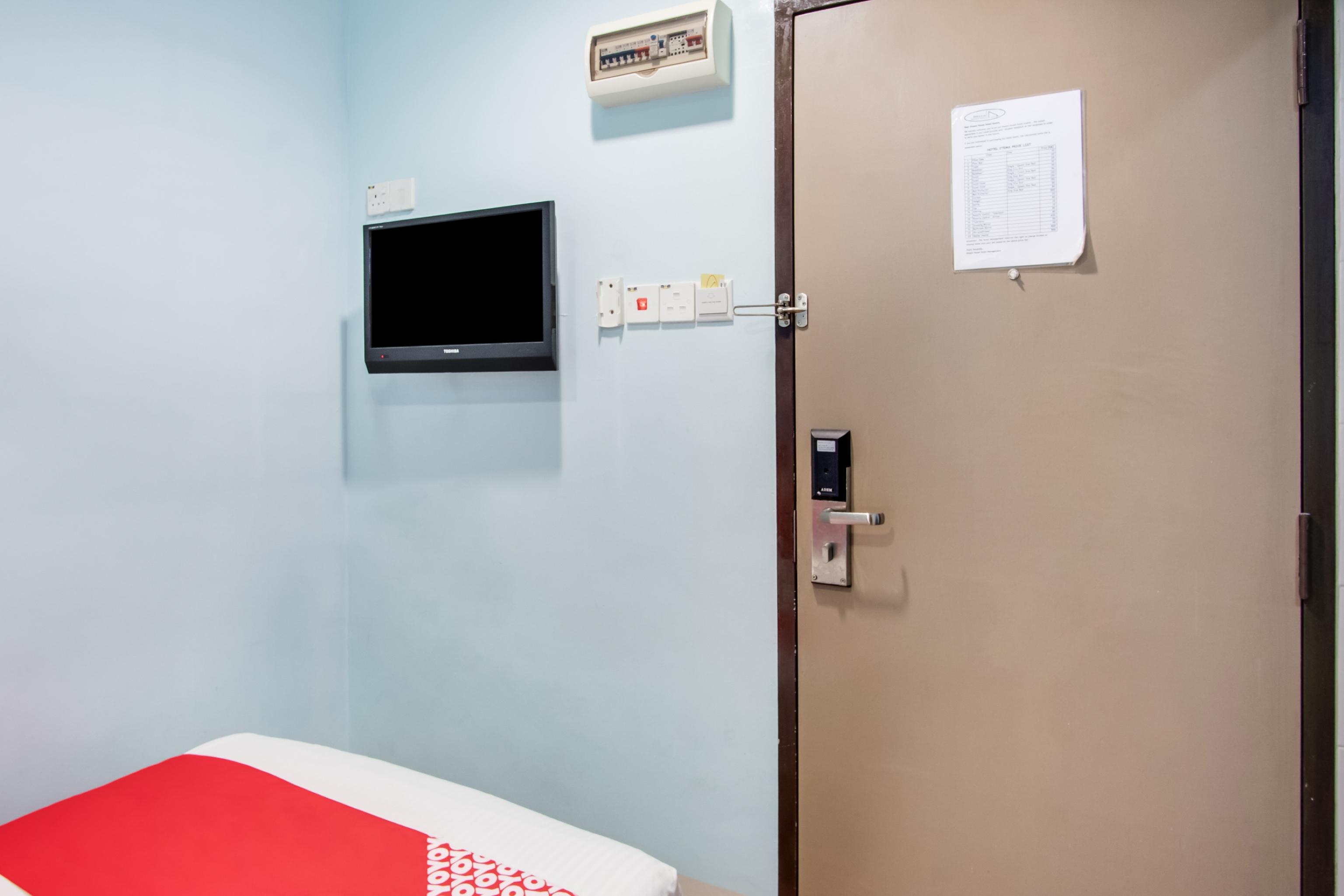 Oyo 89480 Dream House Hotel Skudai Buitenkant foto