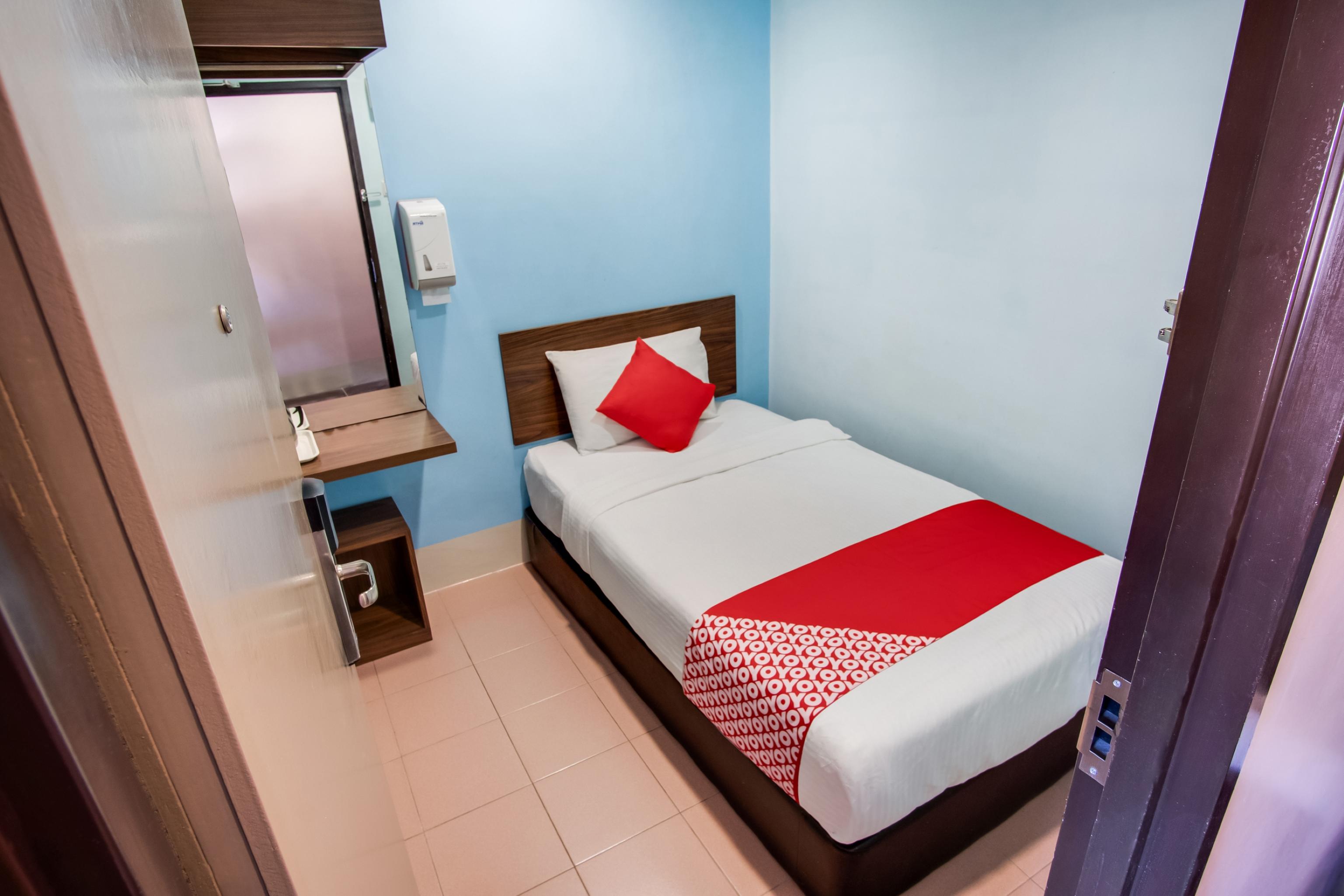 Oyo 89480 Dream House Hotel Skudai Buitenkant foto