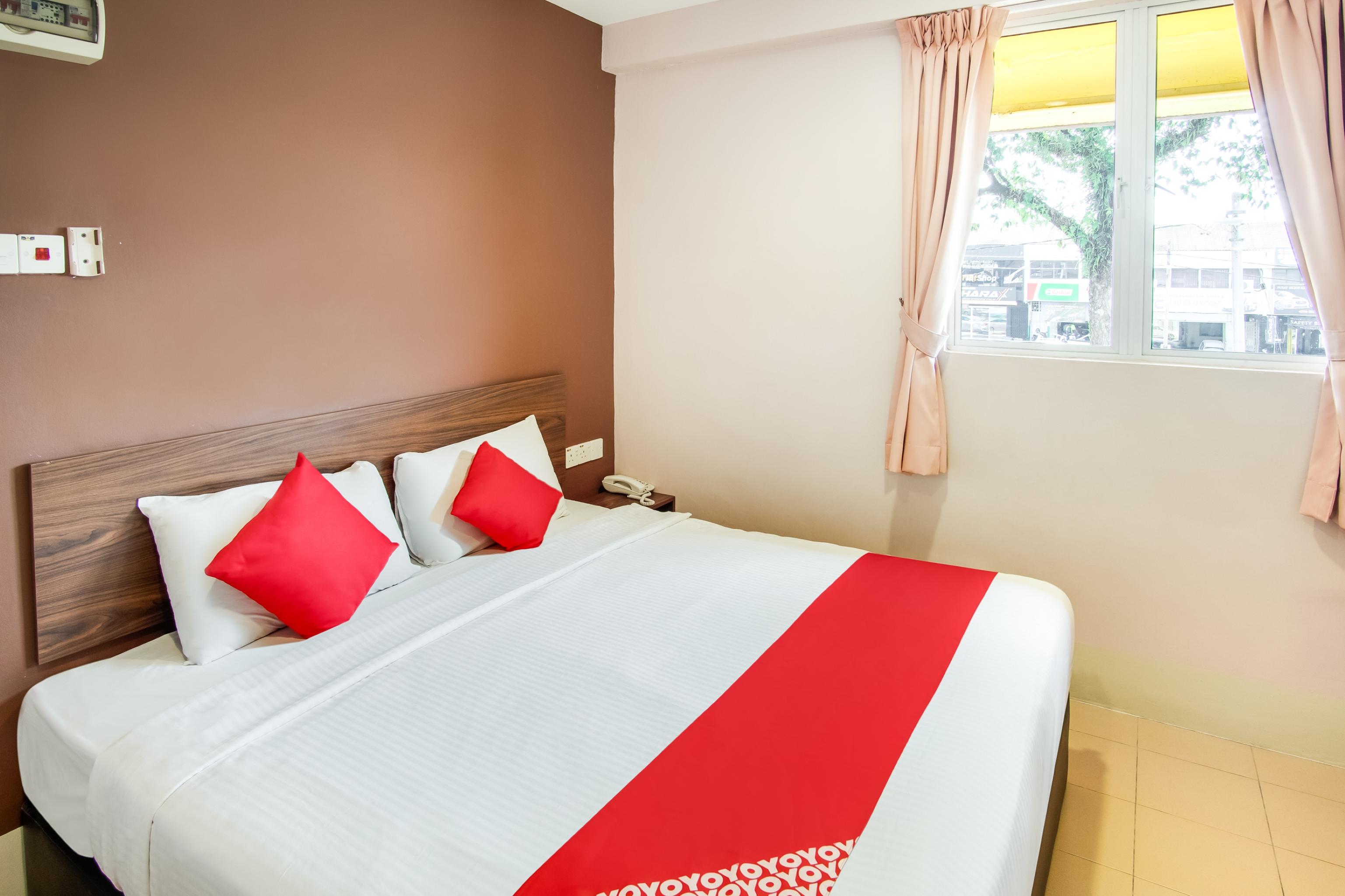 Oyo 89480 Dream House Hotel Skudai Buitenkant foto