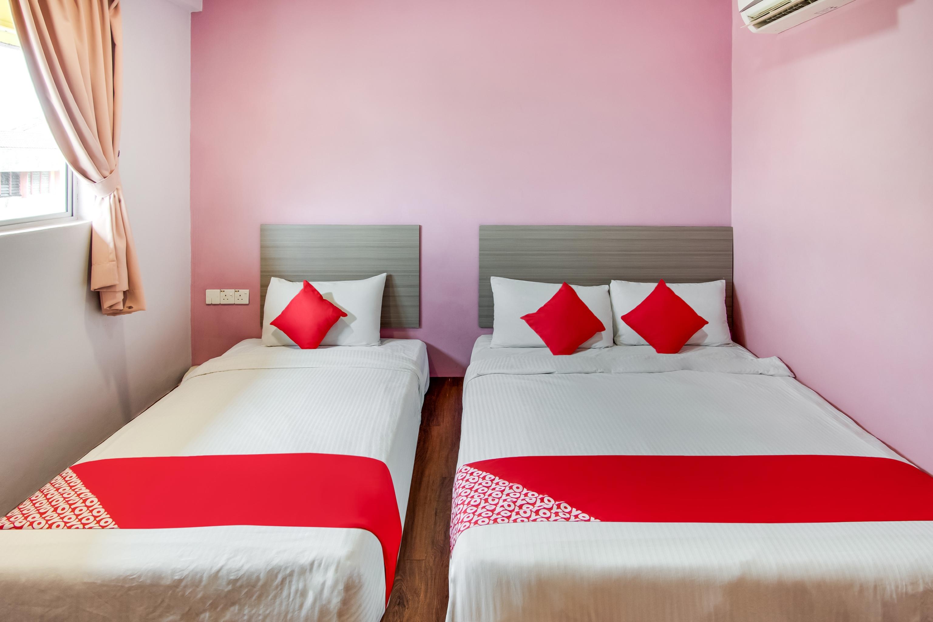 Oyo 89480 Dream House Hotel Skudai Buitenkant foto